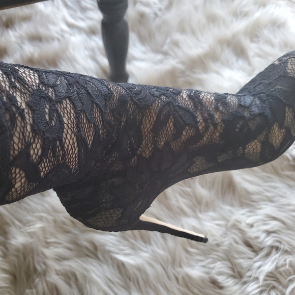 Dolce & Gabbana Lace boots - Picture 7 of 9